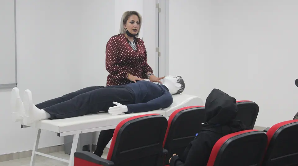 Uygulamalı ilk yardım eğitimi